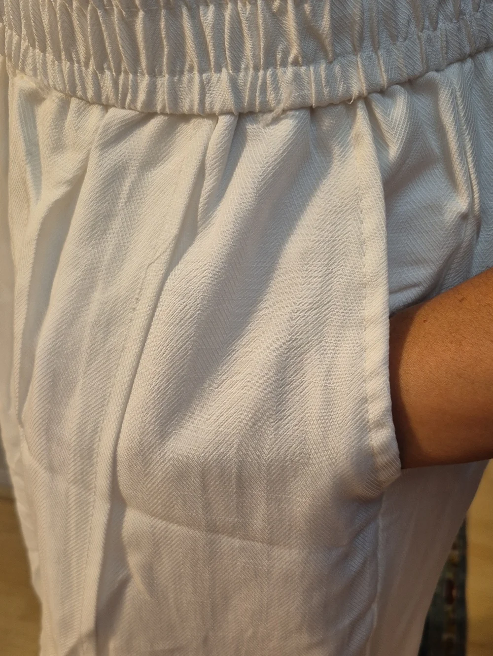 Yishen front chest